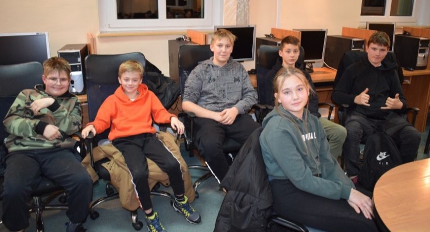 Karsin. Dzięki strażakom dzieci i młodzież uczą się wolontariatu