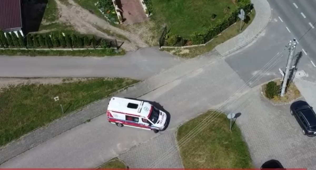 Zdrowie, Ratownicy podstacji Stężycy ciągu miesiąca akcji jechali ponad razy! - zdjęcie, fotografia