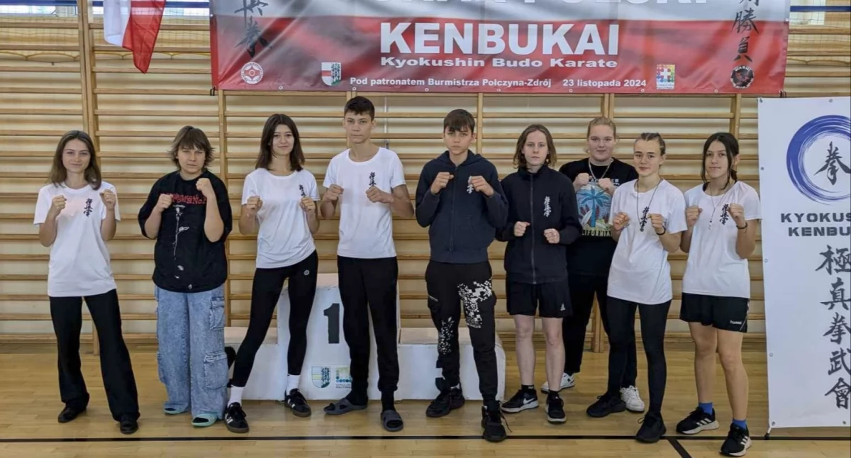 Sporty walki, Medale zawodników Kościerskiego Klubu Kyokushin Karate Pucharze Polski - zdjęcie, fotografia