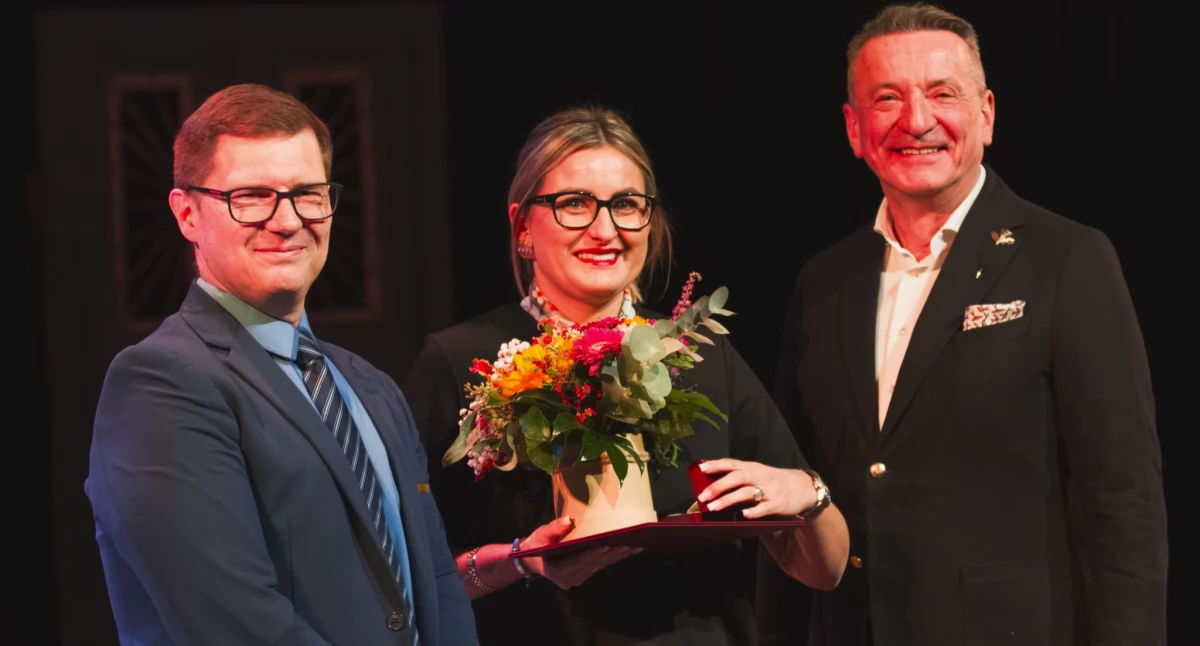 Zdrowie, Przedstawiciele szpitala uhonorowani wolontariat - zdjęcie, fotografia