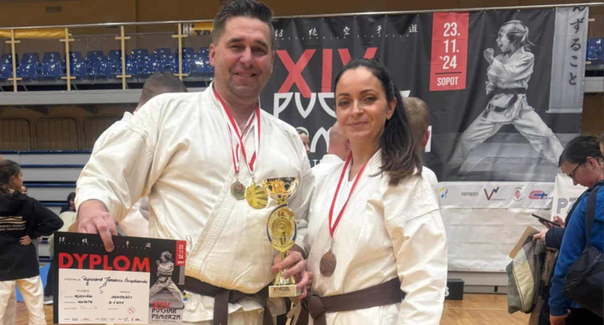 Sporty walki, Monika Ryszard Janauis Święćkowscy kończą sportowy medalami Pucharu Pomorza - zdjęcie, fotografia