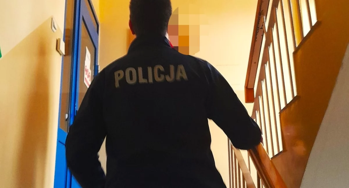 Kronika policyjna, Narkotyki plecaku Policja zatrzymała latka - zdjęcie, fotografia