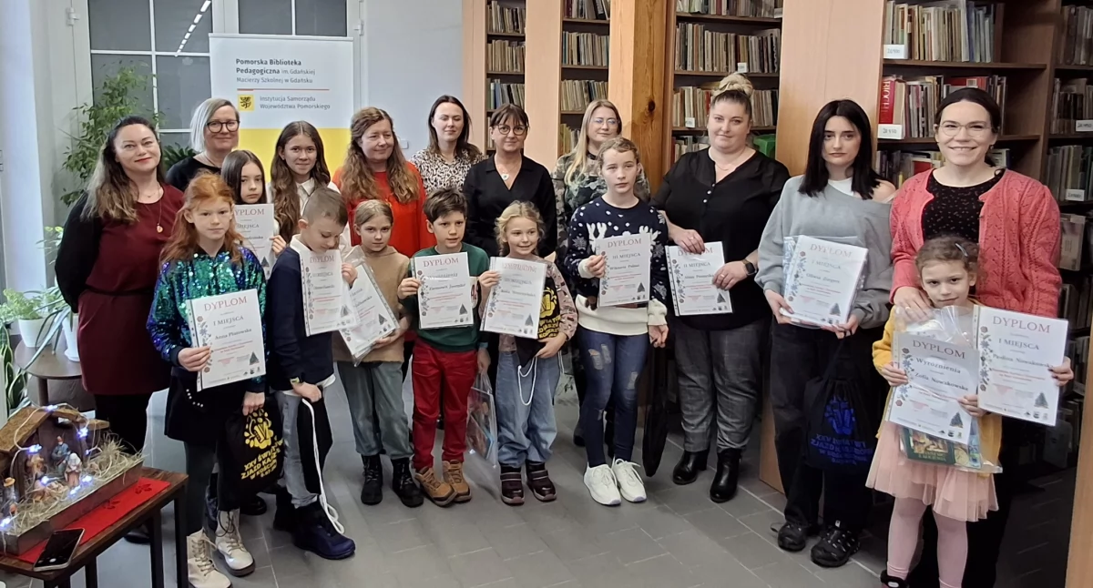 Literatura i sztuka, Kaszubska Kartka Życzeniami Poznaj wyniki konkursu - zdjęcie, fotografia
