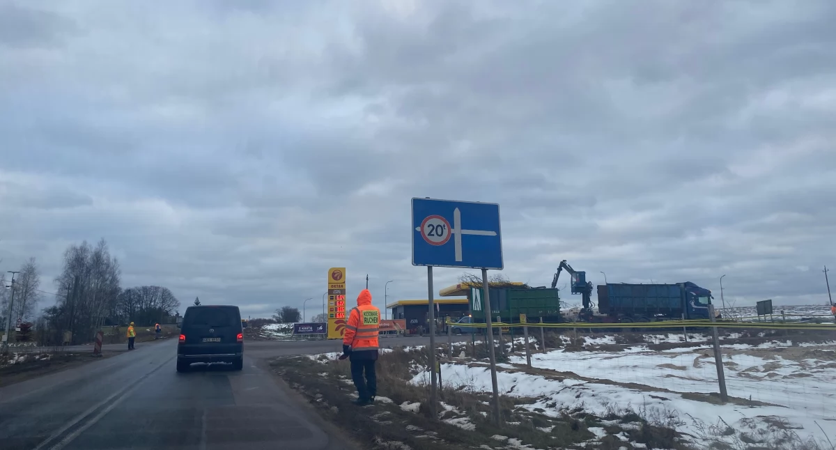 Transport, Duże utrudnienia trasie Kościerzyna Karczma Kierowco omijaj odcinek - zdjęcie, fotografia