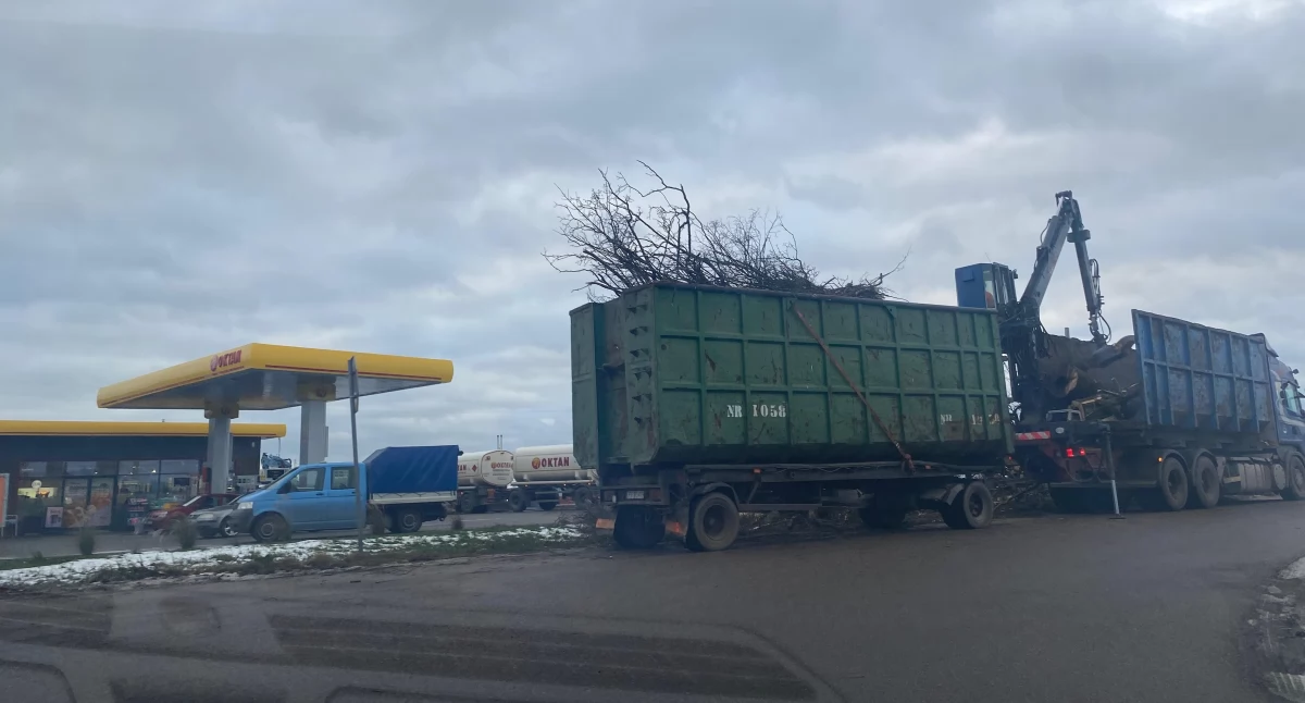 Transport, Kolejny tydzień utrudnieniami trasie Kościerzyna Karczma Przywidz - zdjęcie, fotografia