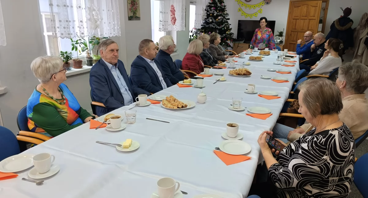 Seniorzy, trosce bezpieczeństwo seniorów - zdjęcie, fotografia