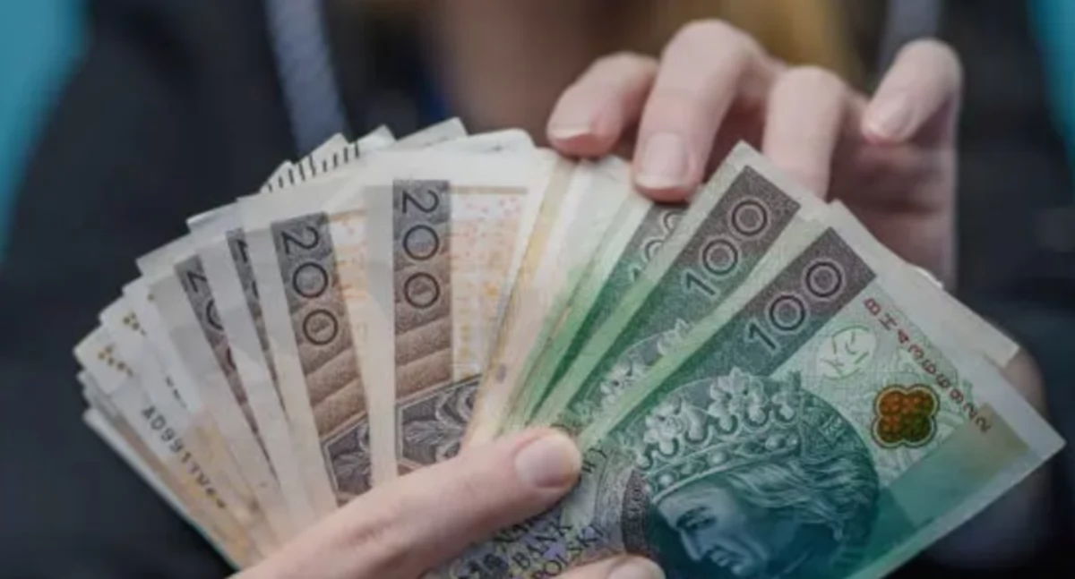 Kronika policyjna, Obiecywał pieniądze śmierć męża Wyłudził seniorki - zdjęcie, fotografia