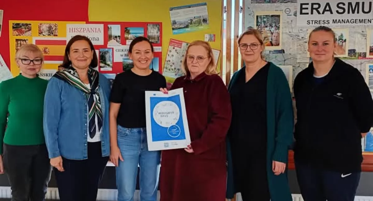 Szkoły podstawowe, Nauczyciele kościerskiej szóstki szkolili Hiszpanii Portugalii Efekty edukacyjne widać! - zdjęcie, fotografia