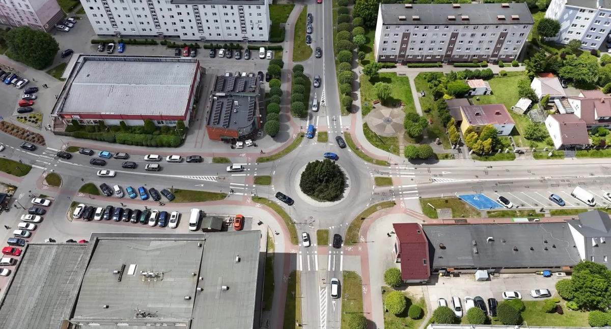 Transport, Zamknięte rondo technologie więcej zieleni modernizacja ulicy Skłodowskiej - zdjęcie, fotografia