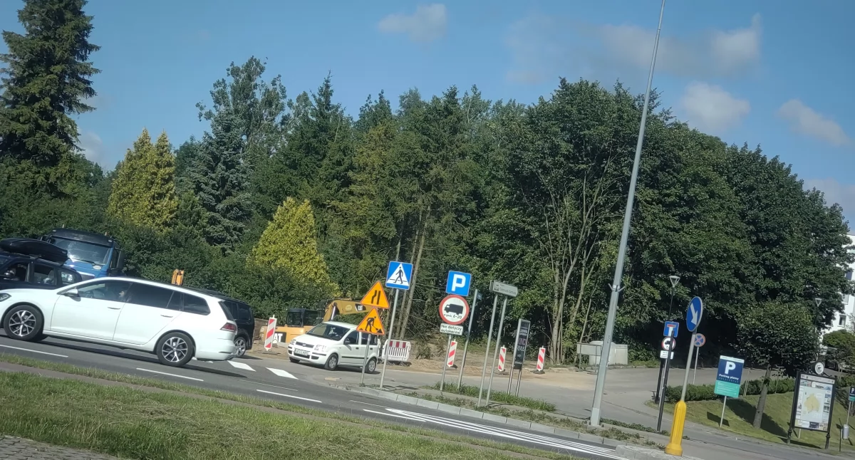 Inwestycje, Utrudnienia centrum Kościerzyny parkowanie strefie będzie bezpłatne! - zdjęcie, fotografia