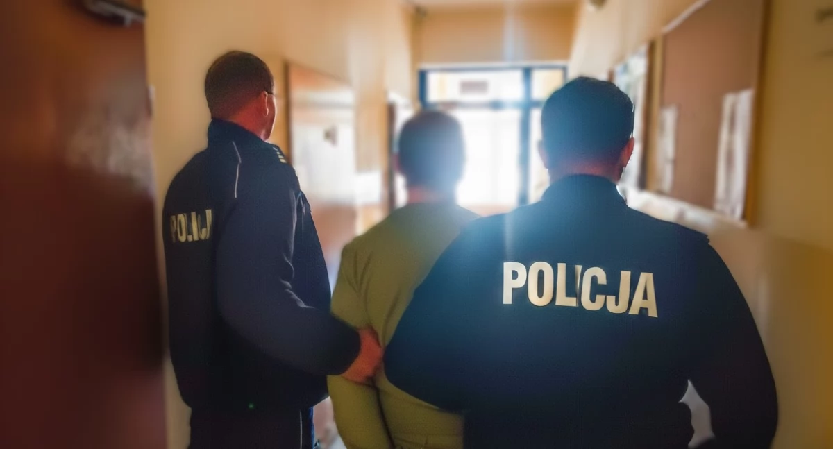 Kronika policyjna, Unikali więzienia policjanci zaprowadzili kraty! - zdjęcie, fotografia