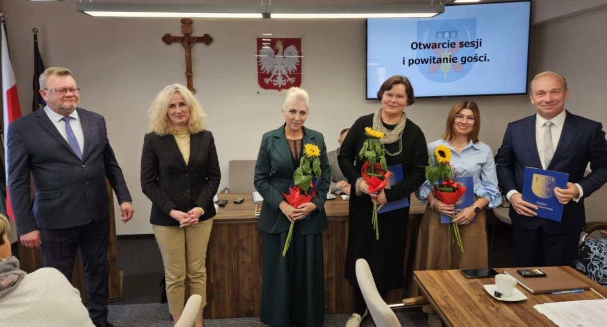 Wieści z samorządów, Nauczyciele gminy Karczma uhonorowani przez wójta - zdjęcie, fotografia
