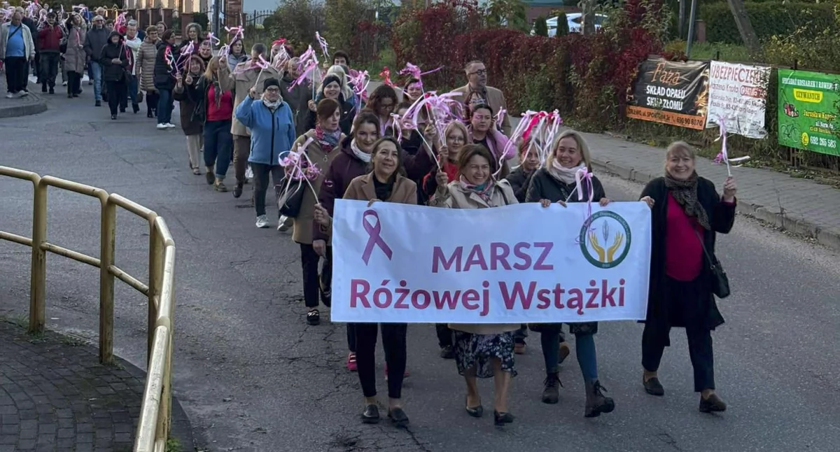 Zdrowie, Stara Kiszewa różu Marsz Różowej Wstążki przypomniał profilaktyki - zdjęcie, fotografia