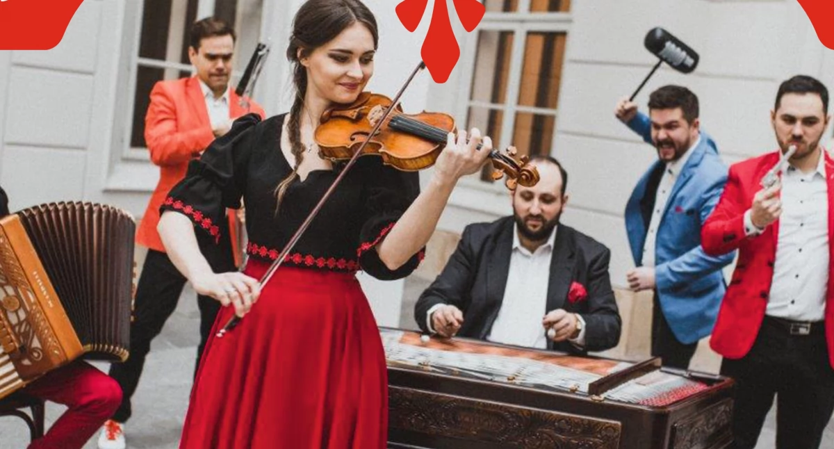 Seniorzy, Kościerzyna Koncert zespołu Tekla Klebetnica ramach Powiatowych Obchodów Seniora - zdjęcie, fotografia