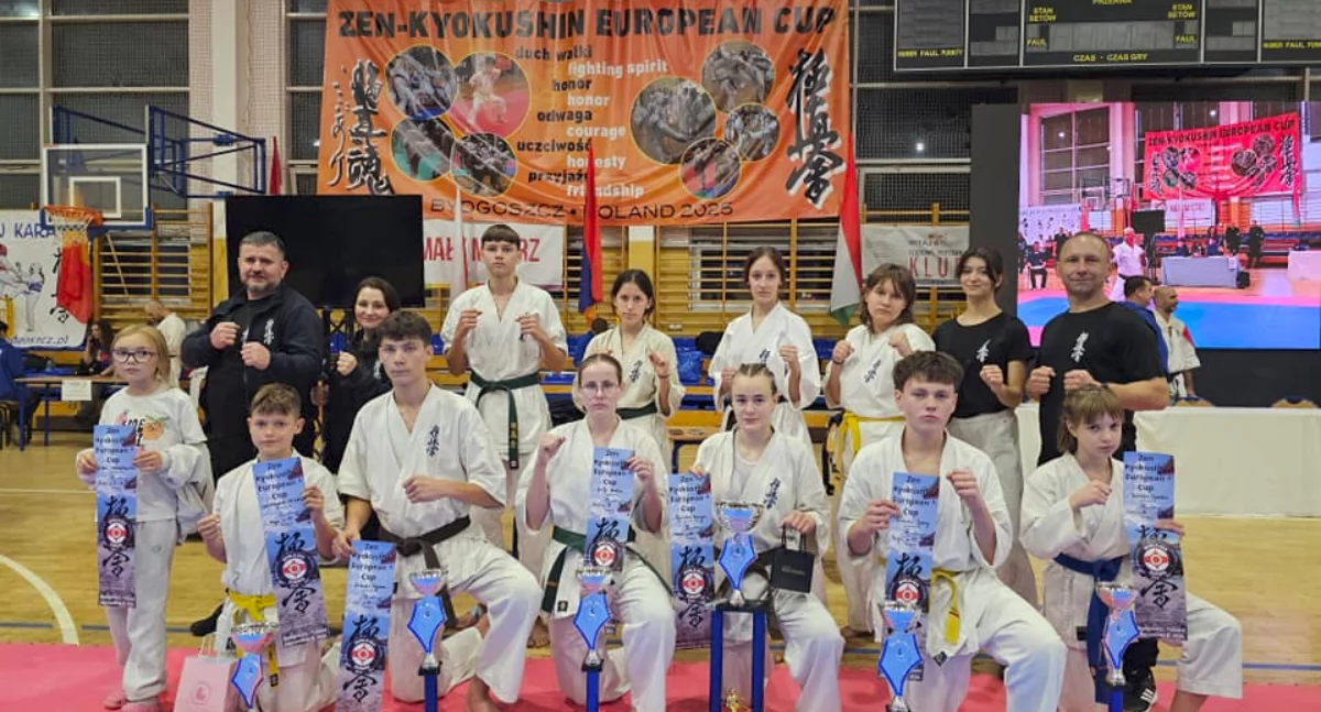 Sporty walki, Zawodnicy Kościerskiego Klubu Kyokushin Karate medalami Pucharu Europy! - zdjęcie, fotografia