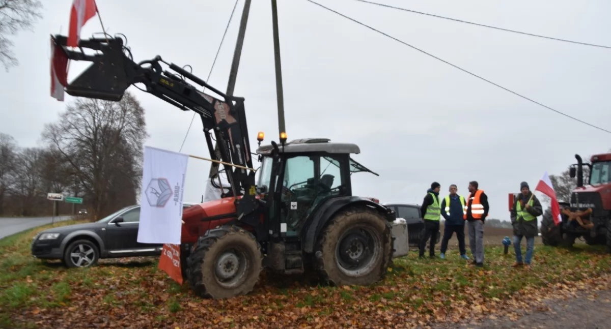 Rolnictwo, Sarnowy Protest rolników Ostrzegali przed zalewem taniej żywności! - zdjęcie, fotografia