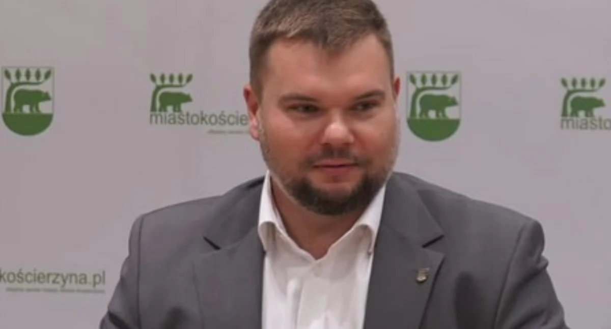 Polityka, Ponad burmistrza Radni podwyższyli pensję Dawidowi Jereczkowi! - zdjęcie, fotografia