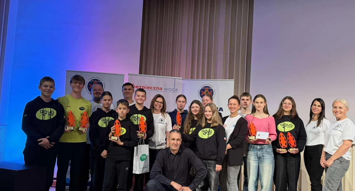 Pływanie, Finał rekordami emocjami Kościerzyna sportową stolicą ratownictwa wodnego - zdjęcie, fotografia