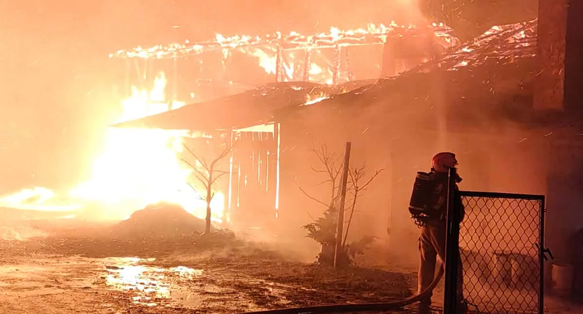 Pożary, Pożar centrum Kościerzyny Tragedia była Uratowano letnią seniorkę! - zdjęcie, fotografia