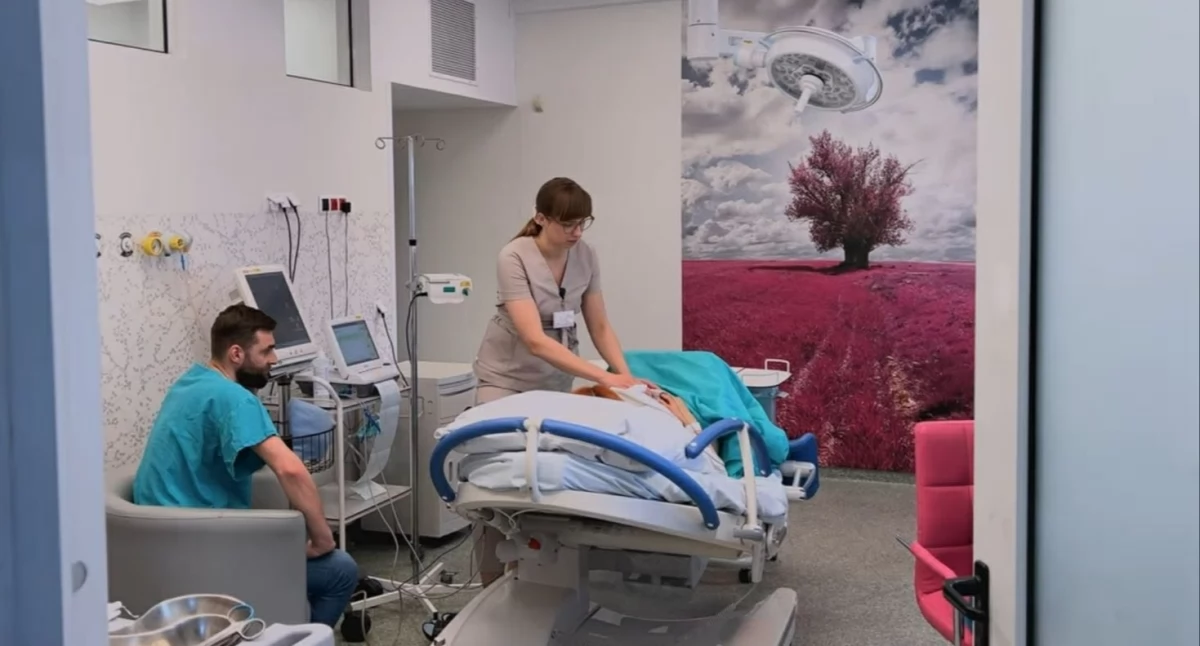Zdrowie, Kościerski szpital rozpoczyna zmiany Oddziale Położniczym Pierwszym efektem poporodowa - zdjęcie, fotografia