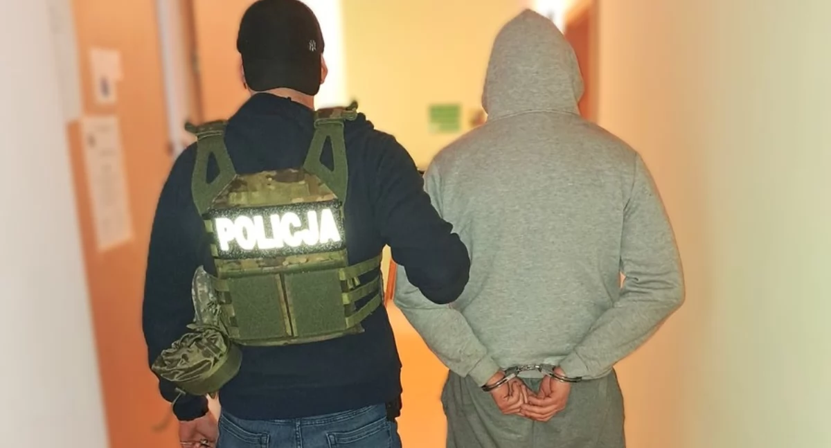 Kronika policyjna, poszukiwany przez policję Ukrył kanale garażowym! - zdjęcie, fotografia