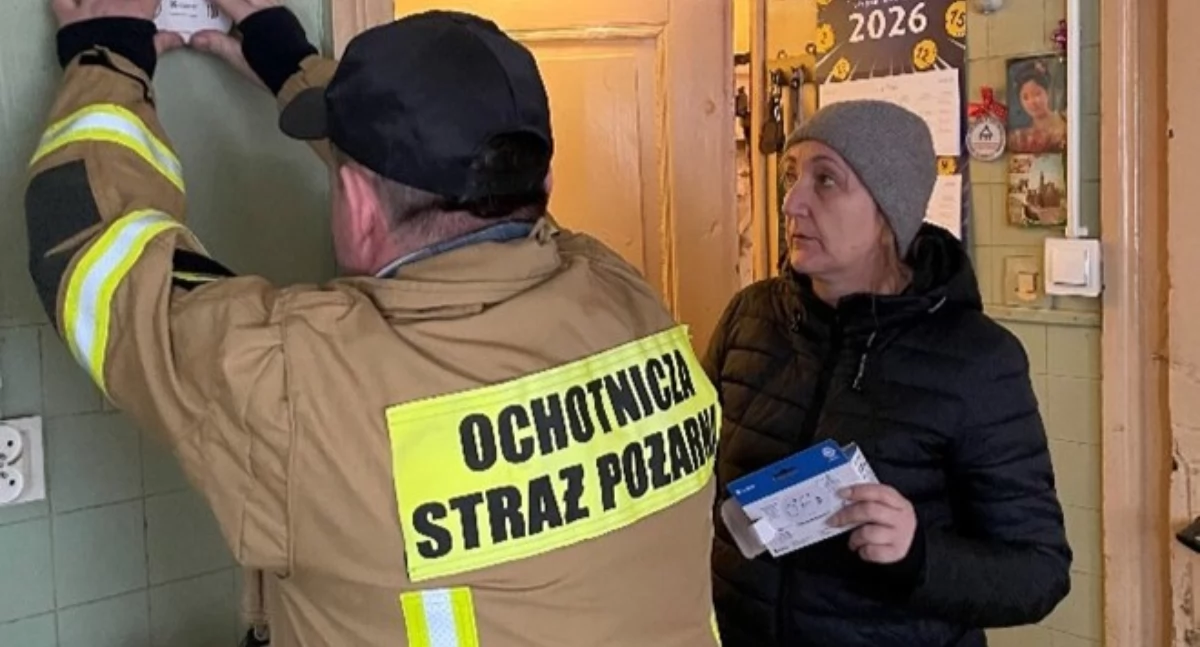 Straż pożarna, zapachu zabija gminie Karczma rozdano czujniki - zdjęcie, fotografia