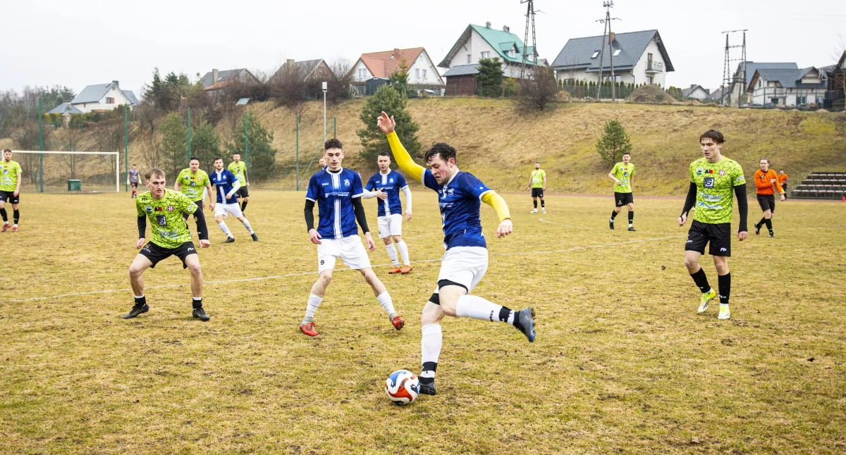 Piłka nożna, Wielkie emocje Skorzewie Derby Kaszubii! - zdjęcie, fotografia