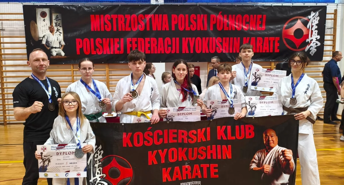 Sporty walki, Siedem startów siedem medali Znakomity występ zawodników Kościerskiego Klubu Kyokushin Karate - zdjęcie, fotografia