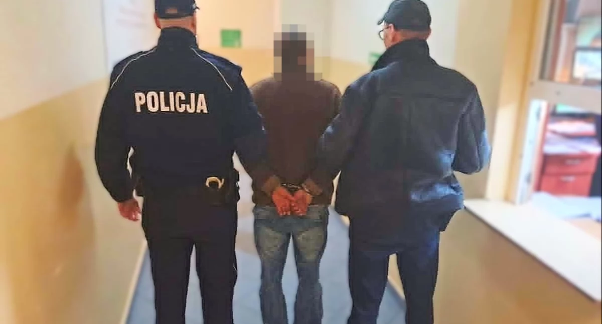 Kronika policyjna, Pijany kierowca poszukiwany pasażer podwójne zatrzymanie Lubaniu - zdjęcie, fotografia