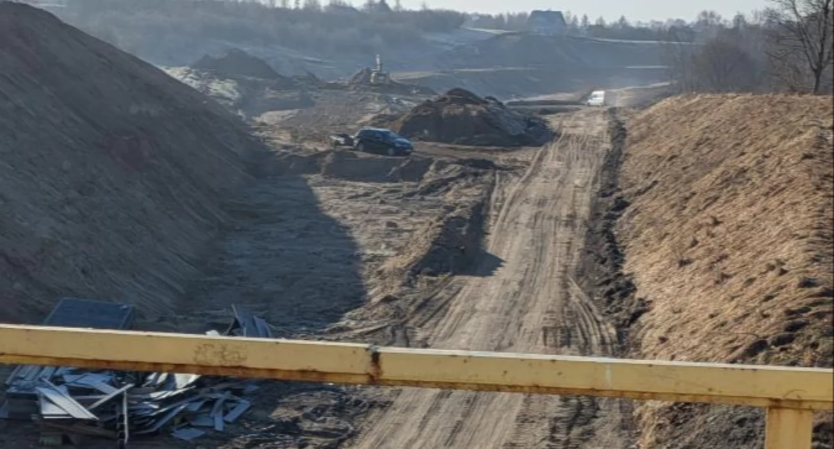 Transport, modernizacja linii kolejowej przez Kościerzynę potrwa dłużej - zdjęcie, fotografia