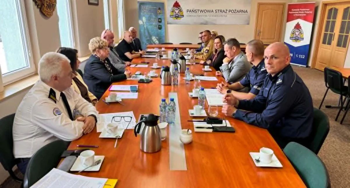 Policja, Służby powiatu kościerskiego przygotowują sezonu letniego - zdjęcie, fotografia
