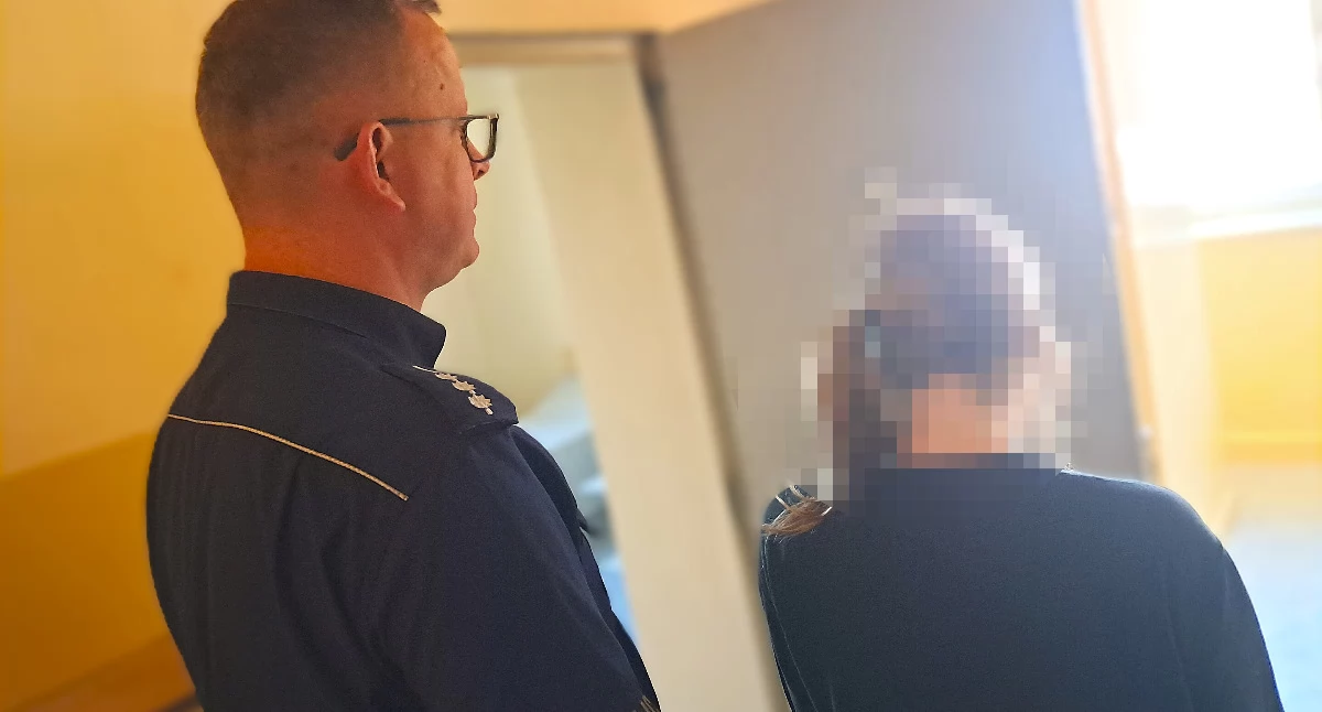 Kronika policyjna, Metamfetamina kieszeni nerwowe zachowanie Wpadka latki podczas patrolu Kościerzynie - zdjęcie, fotografia