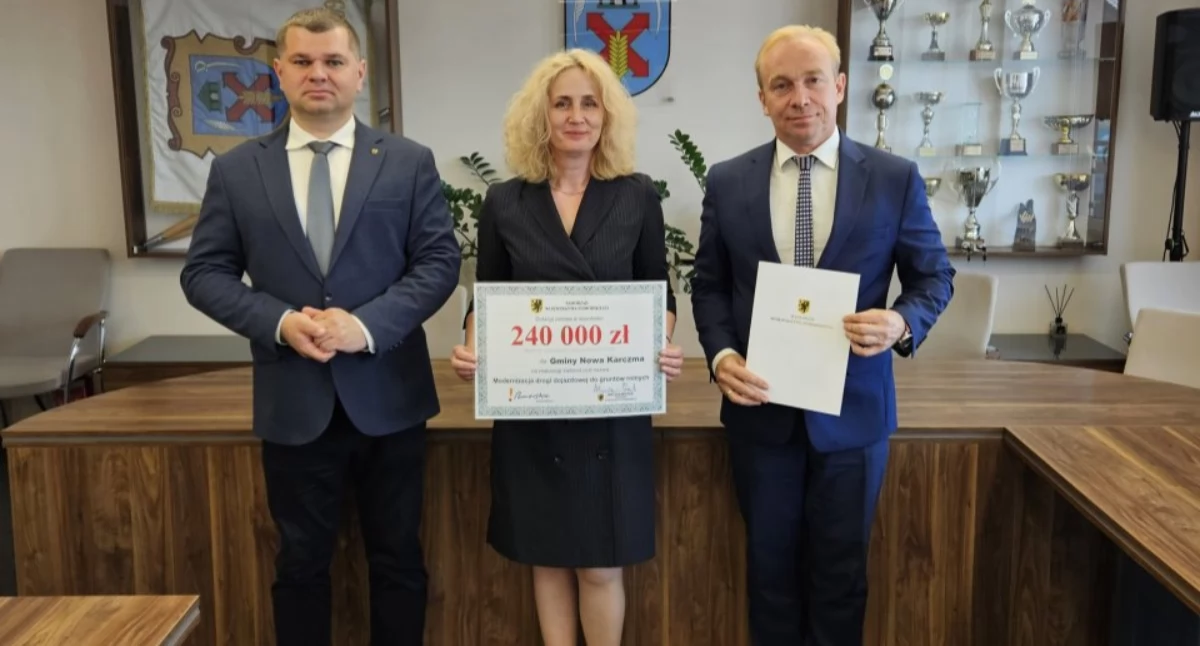 Inwestycje, Rolnicy będą zadowoleni gminie Karczma powstanie droga - zdjęcie, fotografia