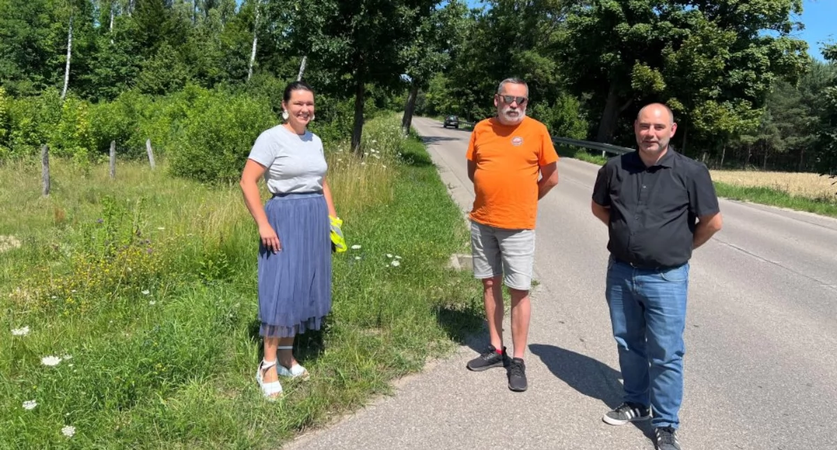 Inwestycje, Rozpoczyna budowa ścieżki rowerowej Mały Klincz Wielki Klincz - zdjęcie, fotografia