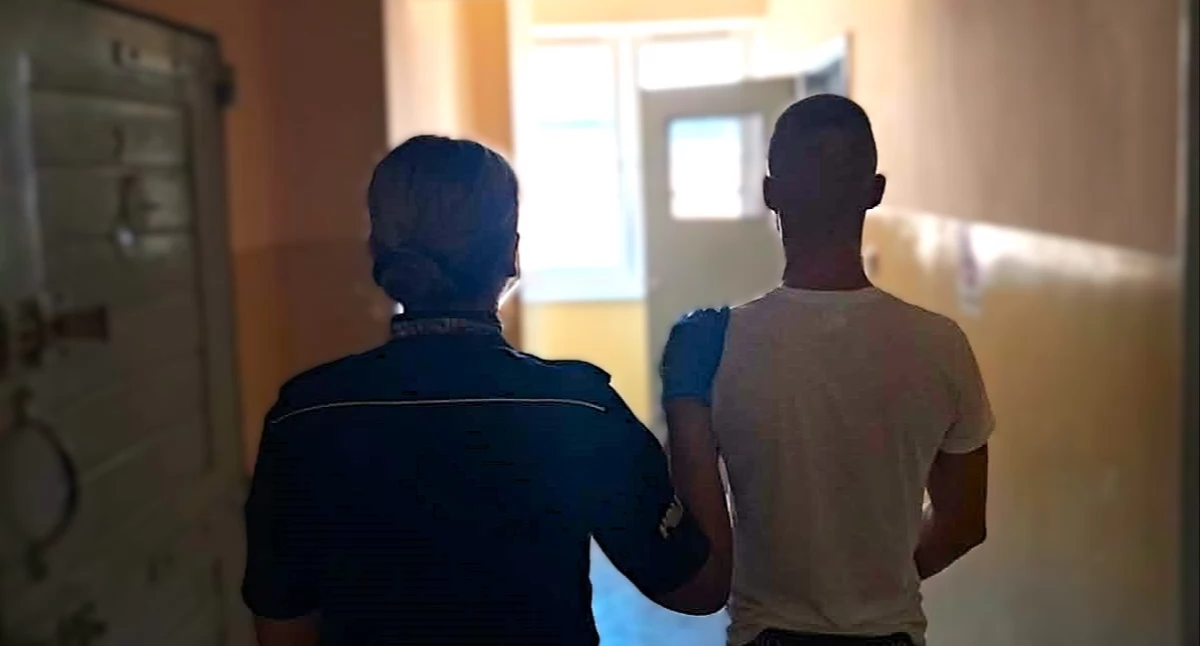 Kronika policyjna, latek ukradł telefon Długo cieszył! - zdjęcie, fotografia