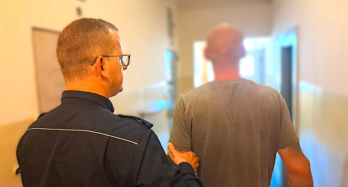 Kronika policyjna, Wpadli narkotykami Zdradziło nerwowe zachowanie - zdjęcie, fotografia