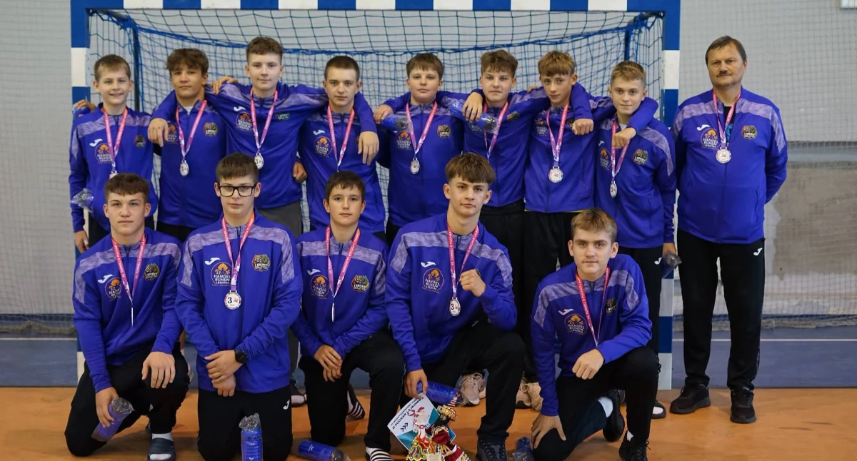Piłka ręczna, Lipusz zdobywa medal prestiżowym turnieju Krakowie - zdjęcie, fotografia
