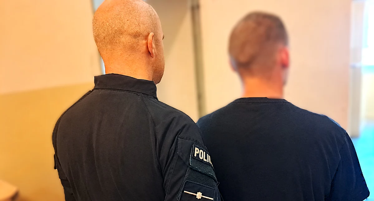Kronika policyjna, Perfumy znikały półek straty ponad Policja zatrzymała latka - zdjęcie, fotografia