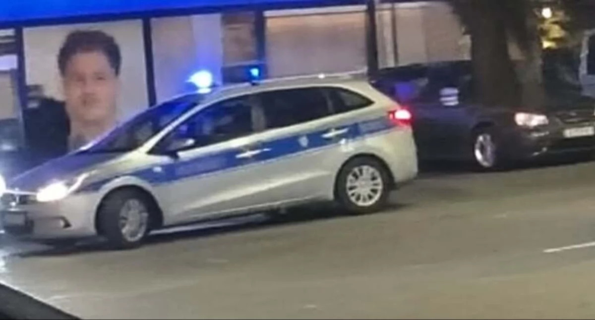 Służby w akcji, Mieszkańcy skarżyli rajdy parkingach Policja sprawdziła - zdjęcie, fotografia