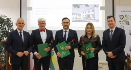 Nagrody wójta dla dziewięciu dyrektorów i 18 nauczyc&hellip;