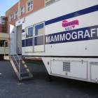 Specjalny mammobus stanął dziś przy Zespole Szkół Publicznych nr 1 /fot. dad