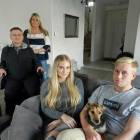 Alicja i Wiesław Dolinowie z córką Wiktorią i synem Filipem /fot. Longina Templin