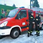 Dawid Narloch i Szymon Lademan transportowali nowy samochód w trudnych warunkach...