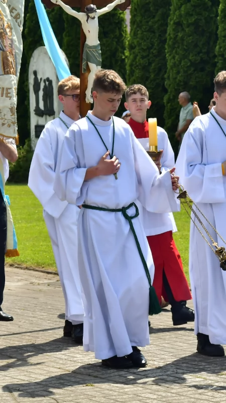 Odpust Matki Bożej Kościerskiej Królowej Rodzin. Pielgrzymi przybyli na Plac Jana Pawła II