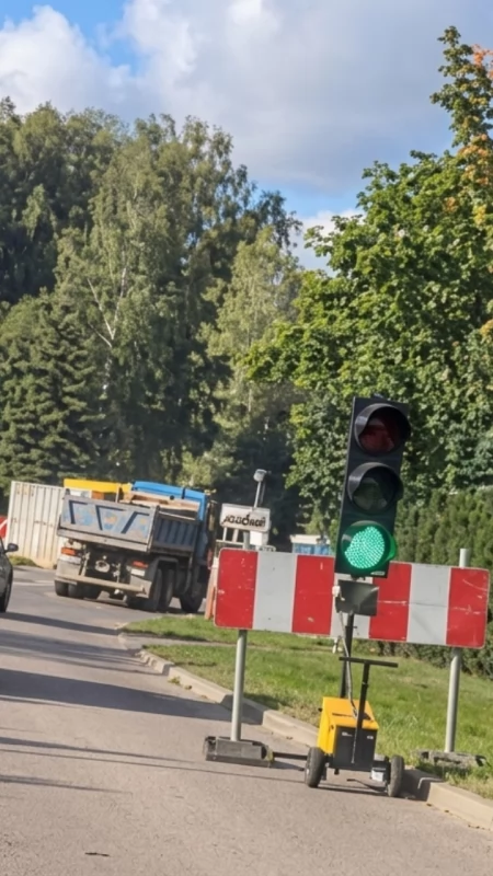 Kierowcy muszą liczyć się z utrudnieniami. Ruszyła budowa drogi rowerowej M. Klincz – W. Klincz
