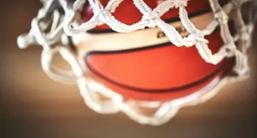 II Turniej Koszykówki o Puchar Starosty Kościerskiego. Sport, emocje i jubileusz hali „Sokolnia”