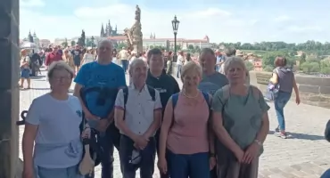 Mieszkańcy gm. Kościerzyna zwiedzali Dolny Śląsk i Pragę. Harcerze uczestniczyli w międzynarodowym zlocie