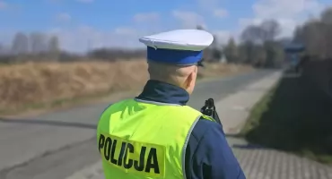 Uwaga kierowcy! Noga z gazu! Więcej policji na drogach