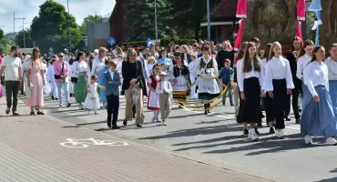 Boże Ciało w Kościerzynie. Tysiące wiernych na ulicach miasta