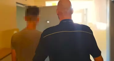 Kradzieże w kościerskich sklepach. Sprawcy zatrzymani przez policję